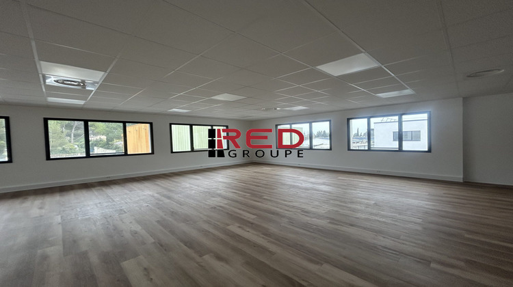 Ma-Cabane - Vente Divers Éguilles, 200 m²