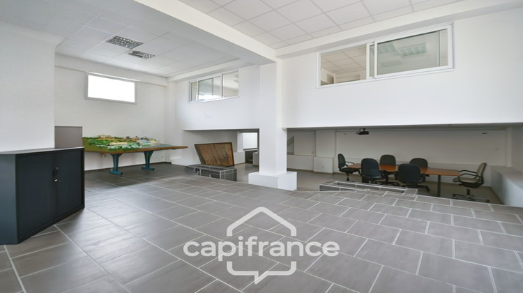 Ma-Cabane - Vente Divers AGEN, 200 m²