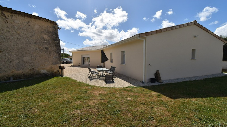 Ma-Cabane - Vente Divers ANGOULEME, 119 m²