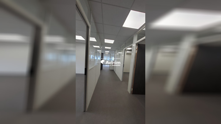 Ma-Cabane - Vente Divers Archamps, 521 m²