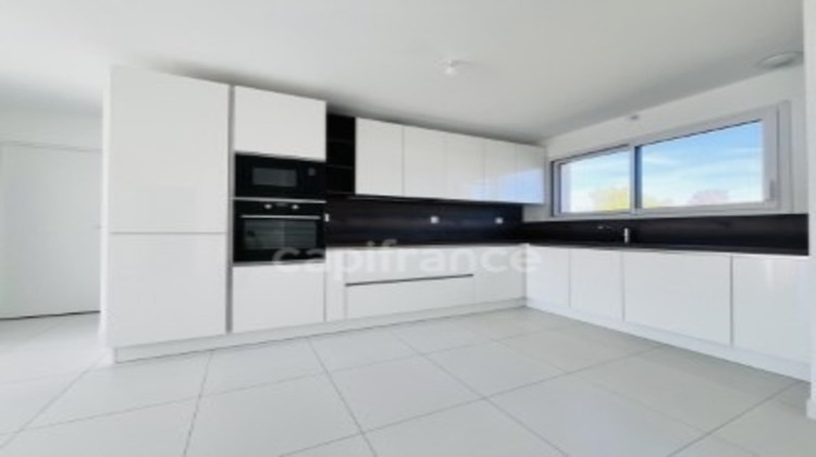 Ma-Cabane - Vente Divers ARNAGE, 94 m²