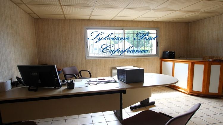 Ma-Cabane - Vente Divers ARTIGUELOUTAN, 928 m²