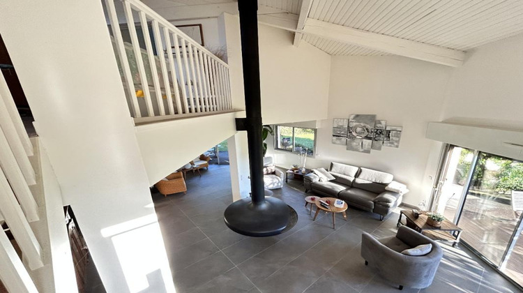 Ma-Cabane - Vente Divers AUREVILLE, 232 m²