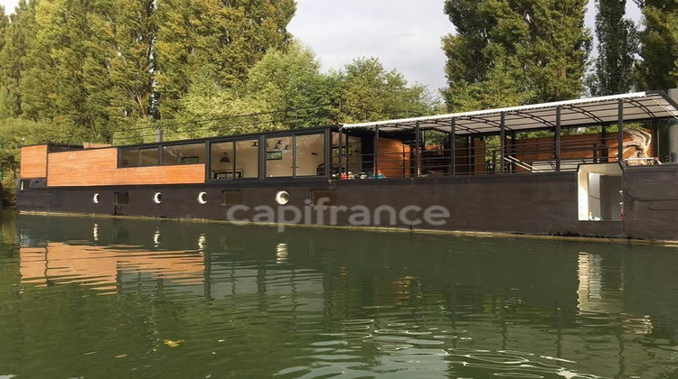 Ma-Cabane - Vente Divers AUVERS SUR OISE, 250 m²
