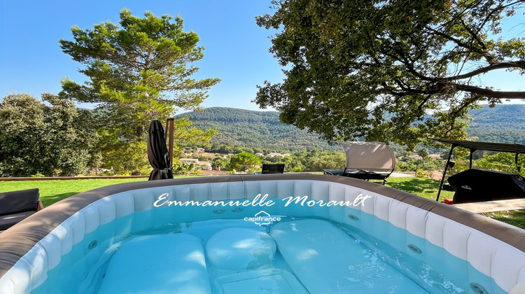 Ma-Cabane - Vente Divers BAGNOLS EN FORET, 109 m²