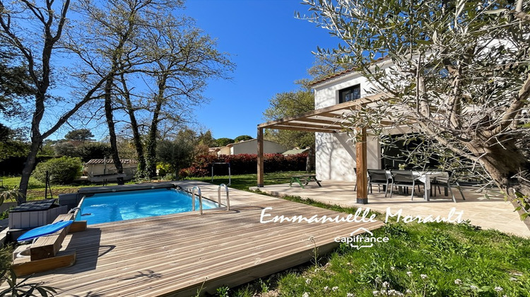 Ma-Cabane - Vente Divers BAGNOLS EN FORET, 117 m²