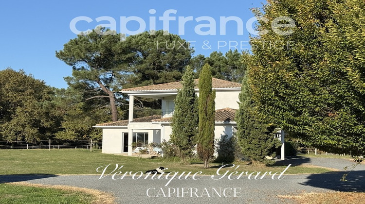 Ma-Cabane - Vente Divers BAYAS, 137 m²