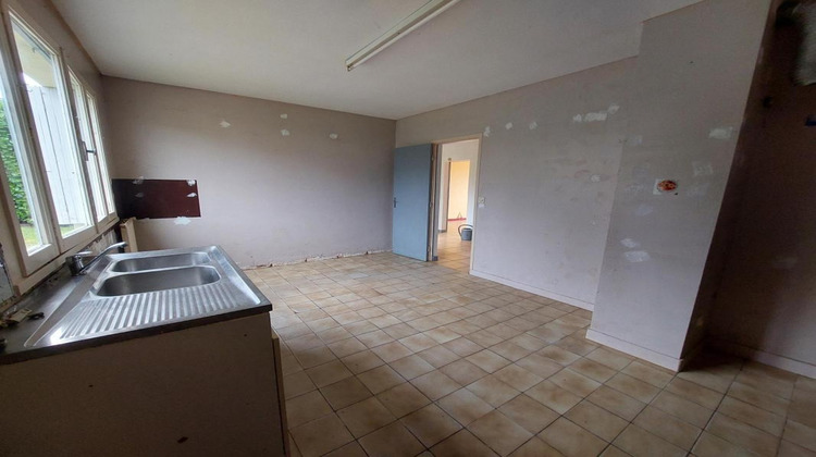 Ma-Cabane - Vente Divers BELLE ISLE EN TERRE, 100 m²