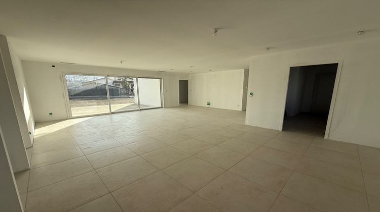 Ma-Cabane - Vente Divers BERNAC DEBAT, 125 m²