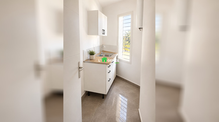 Ma-Cabane - Vente Divers Berre-l'Étang, 55 m²