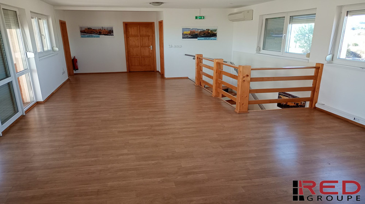 Ma-Cabane - Vente Divers Berre-l'Étang, 220 m²