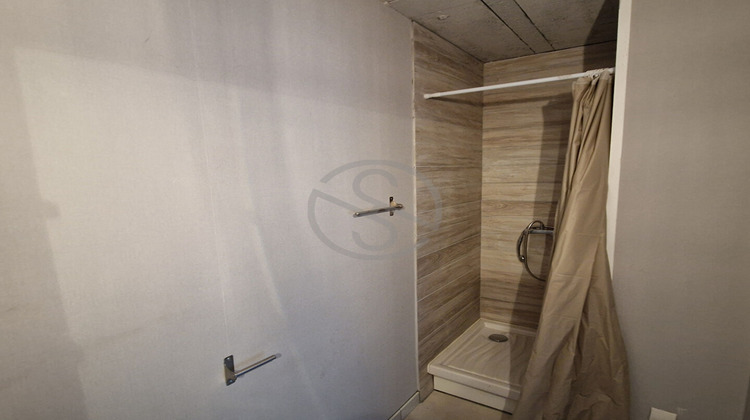 Ma-Cabane - Vente Divers BEVENAIS, 220 m²