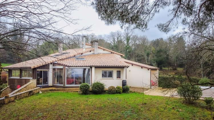 Ma-Cabane - Vente Divers BIRAC SUR TREC, 175 m²