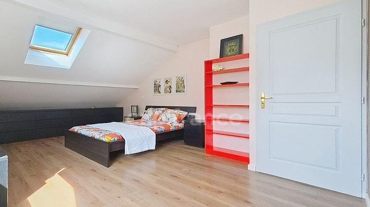 Ma-Cabane - Vente Divers BOSSEY, 142 m²