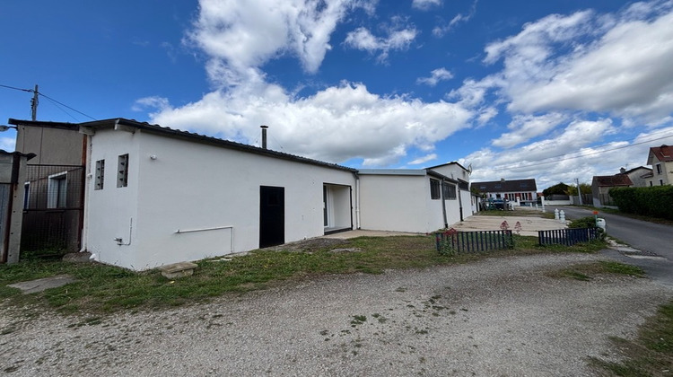 Ma-Cabane - Vente Divers BOURGES, 200 m²