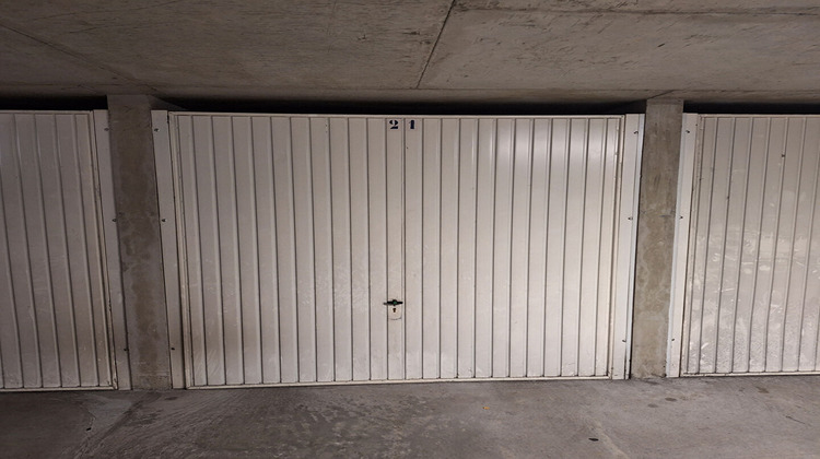 Ma-Cabane - Vente Divers CALUIRE-ET-CUIRE, 15 m²