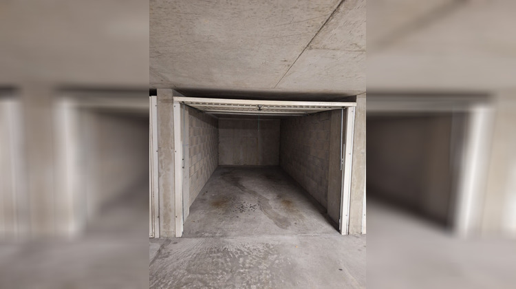 Ma-Cabane - Vente Divers CALUIRE-ET-CUIRE, 15 m²