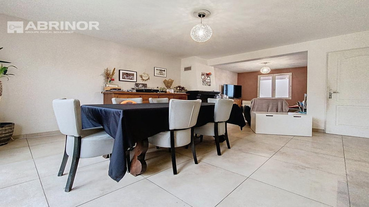 Ma-Cabane - Vente Divers CAMPHIN EN PEVELE, 102 m²