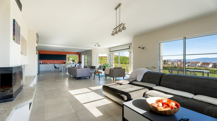 Ma-Cabane - Vente Divers CESSY, 240 m²