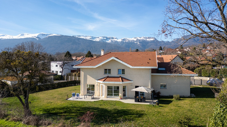 Ma-Cabane - Vente Divers CESSY, 240 m²