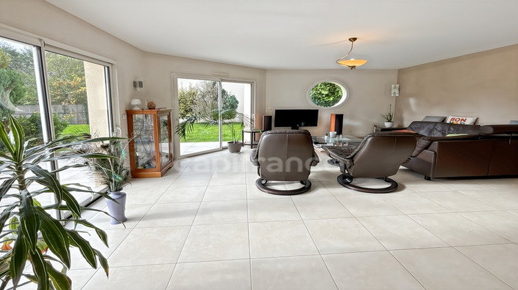 Ma-Cabane - Vente Divers CHANGE, 214 m²