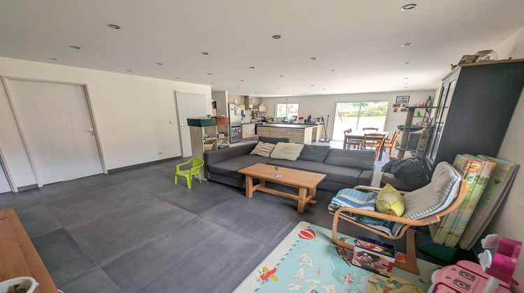 Ma-Cabane - Vente Divers CHAPAREILLAN, 90 m²