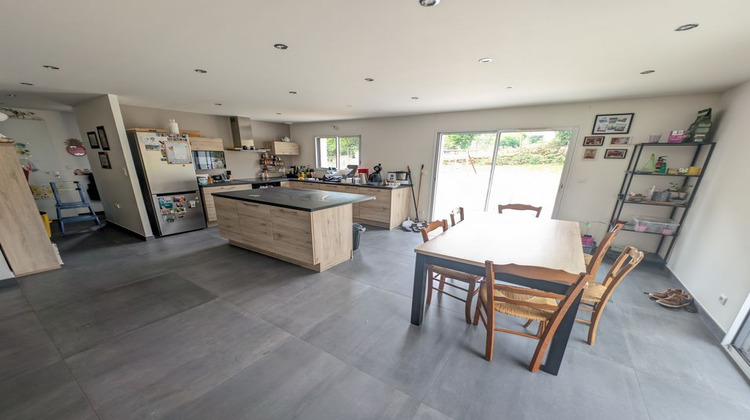 Ma-Cabane - Vente Divers CHAPAREILLAN, 90 m²