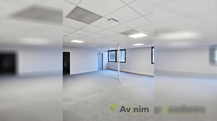 Ma-Cabane - Vente Divers Chartres-de-Bretagne, 192 m²