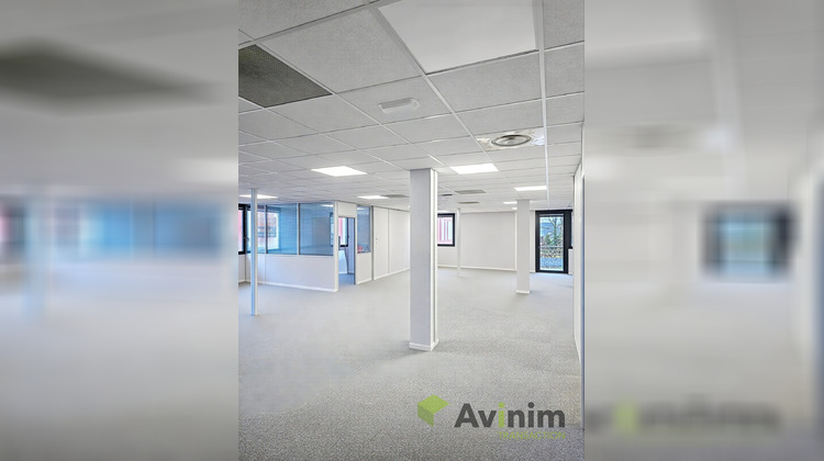 Ma-Cabane - Vente Divers Chartres-de-Bretagne, 192 m²