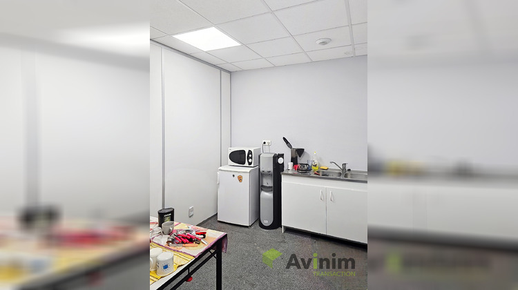 Ma-Cabane - Vente Divers Chartres-de-Bretagne, 192 m²