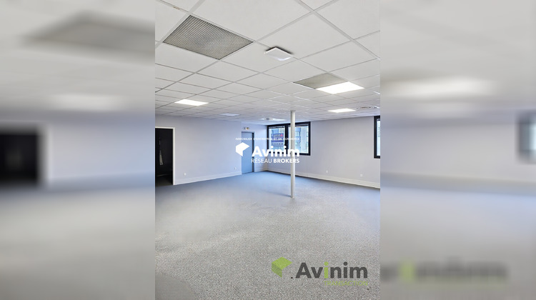 Ma-Cabane - Vente Divers Chartres-de-Bretagne, 192 m²