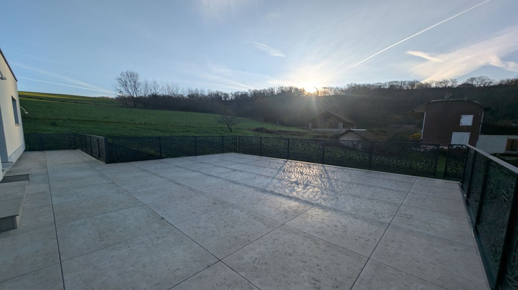 Ma-Cabane - Vente Divers CHATEAUNEUF, 120 m²