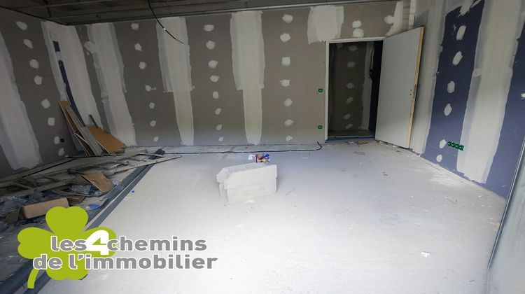 Ma-Cabane - Vente Divers Châteauneuf-le-Rouge, 25 m²