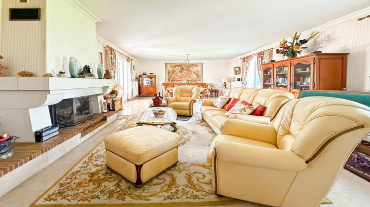 Ma-Cabane - Vente Divers CHATELLERAULT, 317 m²