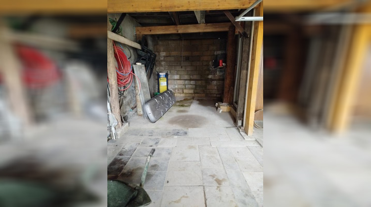 Ma-Cabane - Vente Divers CHAUX LES PORT, 130 m²