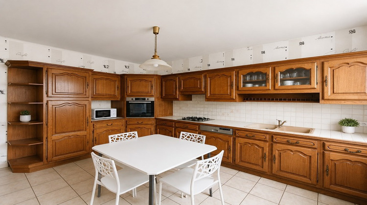 Ma-Cabane - Vente Divers CHENIERS, 164 m²