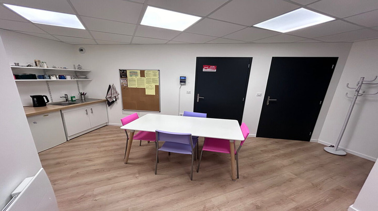 Ma-Cabane - Vente Divers Cholet, 190 m²