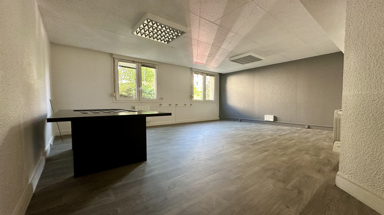 Ma-Cabane - Vente Divers Clermont-Ferrand, 70 m²