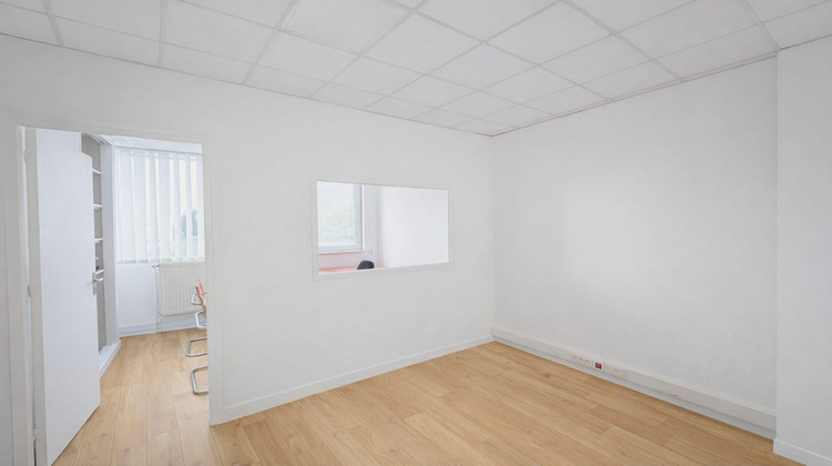 Ma-Cabane - Vente Divers Clermont-Ferrand, 760 m²