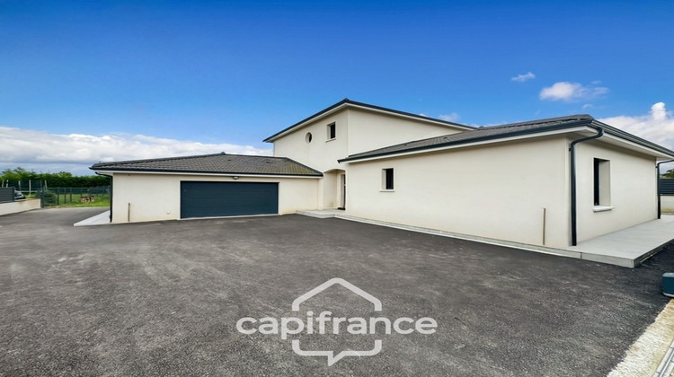 Ma-Cabane - Vente Divers CLONAS SUR VAREZE, 275 m²