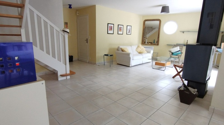 Ma-Cabane - Vente Divers COMBRIT, 137 m²