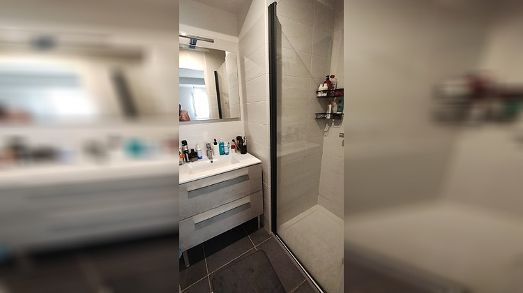Ma-Cabane - Vente Divers COMBRIT, 77 m²
