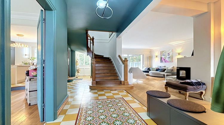 Ma-Cabane - Vente Divers CORMONTREUIL, 231 m²