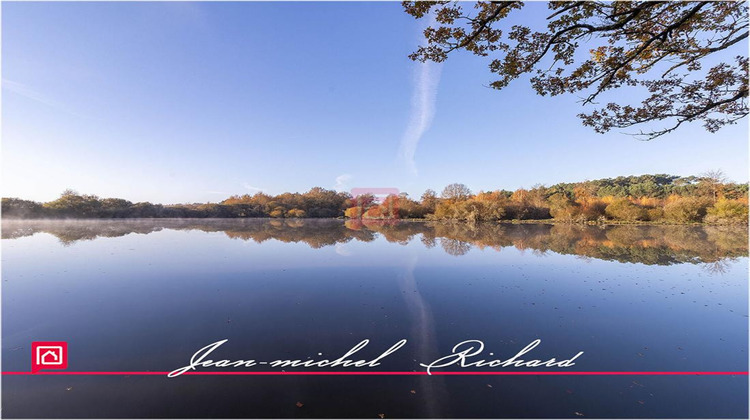 Ma-Cabane - Vente Divers COURMEMIN, 166990 m²