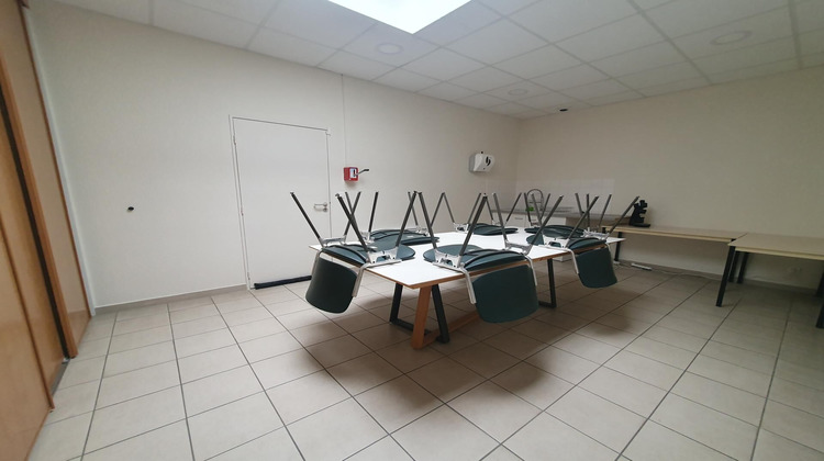 Ma-Cabane - Vente Divers Creuzier-le-Neuf, 80 m²