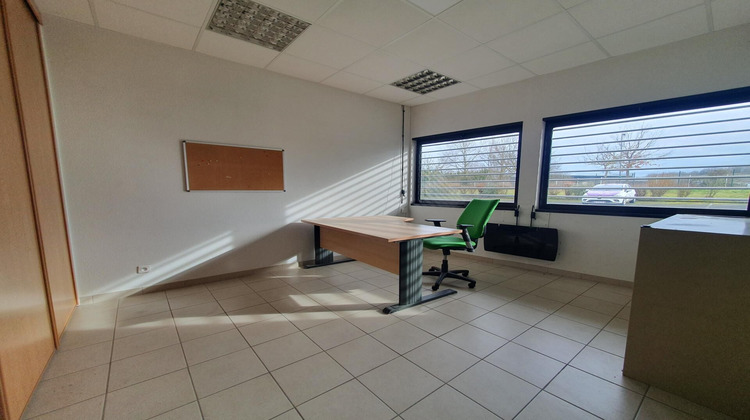 Ma-Cabane - Vente Divers Creuzier-le-Neuf, 80 m²