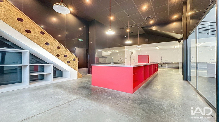 Ma-Cabane - Vente Divers Croix, 500 m²