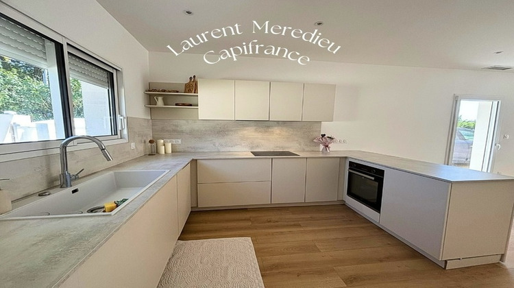 Ma-Cabane - Vente Divers CUBZAC LES PONTS, 118 m²