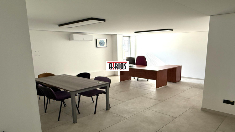 Ma-Cabane - Vente Divers Cuers, 492 m²