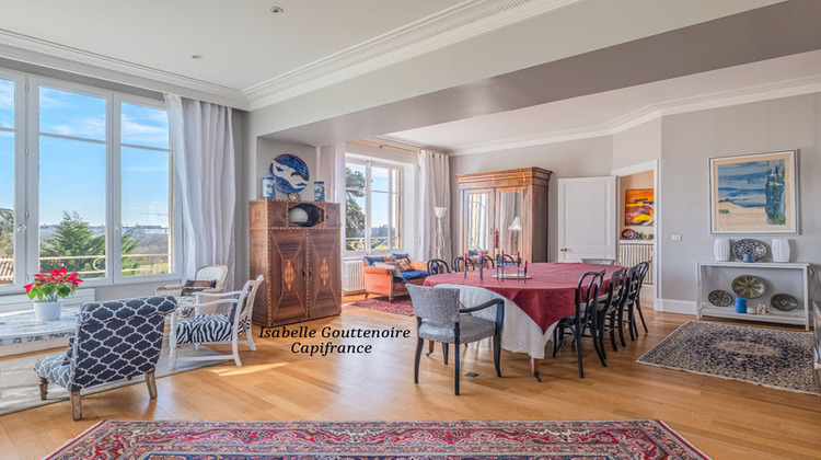 Ma-Cabane - Vente Divers DARDILLY, 230 m²